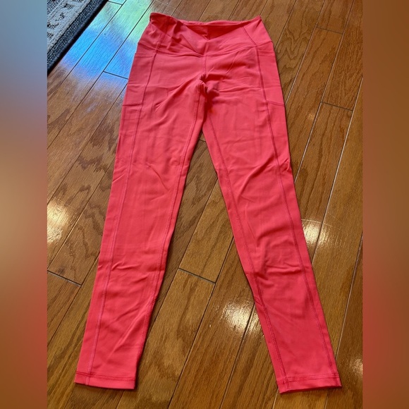Victoria’s secret Sport Pink Leggings With Pockets Womens Size Small - Picture 1 of 3